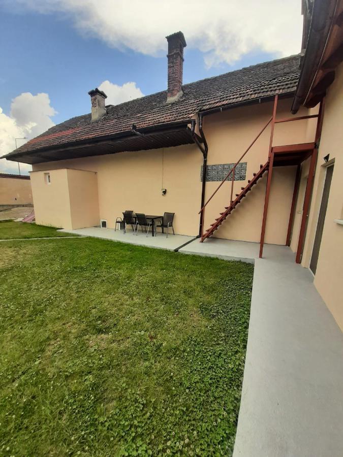 Vila Dionysos Brasov Ghimbav Exteriör bild
